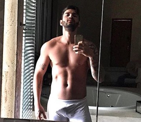 Gusttavo Lima Posta Foto De Cueca Branca E Surpreende Seguidoras