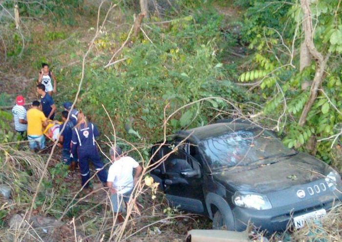 Jovem ficou ferida em acidente (Crdito: Reproduo)