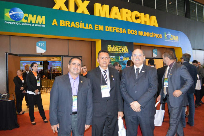Prefeitos do Piauí participaram da XIX Marcha a Brasília em Defesa dos Municípios