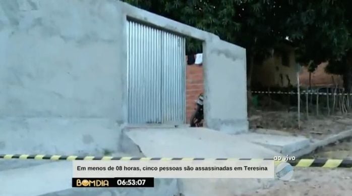 Casa onde os jovens foram assassinados (Crédito: Reprodução/TV Meio Norte)