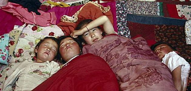 Moradores de aldeia caem no sono de repente