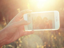 Fazer selfie diariamente faz as pessoas ficarem mais felizes