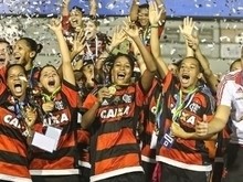 Para jogar Libertadores, clubes terão que montar times femininos
