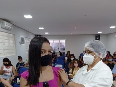 Mais de 20 cidades do Piauí já estão vacinando adolescentes de 12 a 17 anos