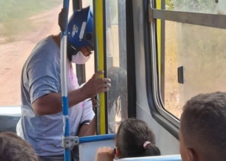 Ex invade ônibus com crianças e agride professora em Nazária