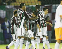 Fluminense vence e se recupera para Libertadores