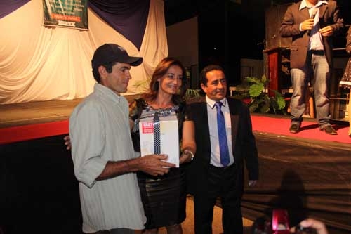 Prefeitura Municipal de Fronteiras realiza primeira grande festa em homenagem aos pais e sorteia diversos prêmios