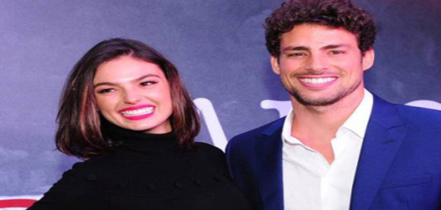 Juntos? Isis Valverde circula pelo novo prédio de Cauã Reymond