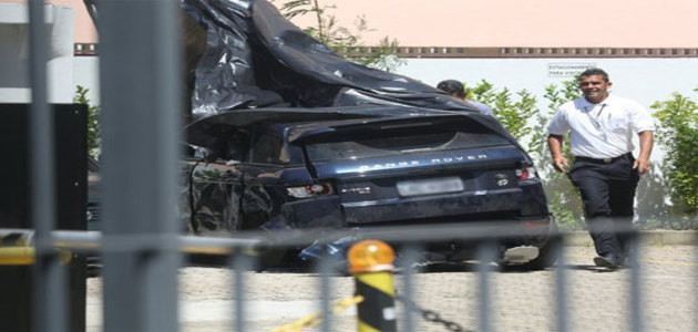 Isis Valverde estava dormindo no banco de carona e não corre risco de perder movimentos; fotos!