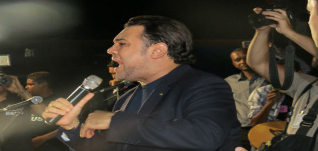 "Beijaço gay fortalece candidatura presidencial", diz Marco Feliciano
