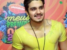 ‘Não tem nada sério’, diz Luan Santana sobre Bruna Marquezine