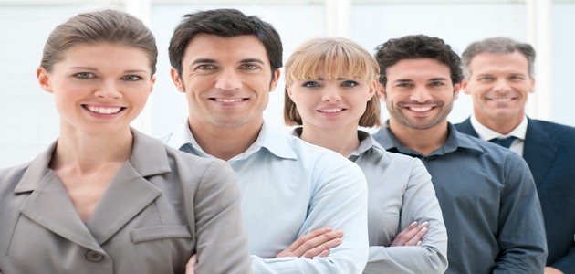 Pesquisa IBGE comprova que mulheres precisam trabalhar mais para ganhar mesmo que homens