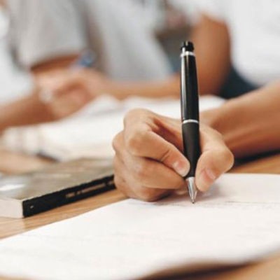 Concursos com salários de até R$ 23,9 mil abrem inscrições somando 36,3 mil vagas em todo o país