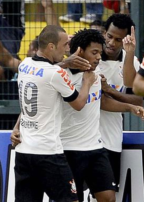 Palmeiras arranca empate perto do fim, e Corinthians aumenta jejum de vitórias