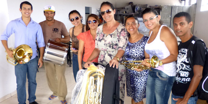 Secretaria de Assistência Social e Cidadania recebe instrumentos musicais