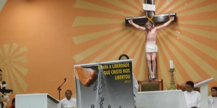 Celebração Marca o Inicio da Quaresma