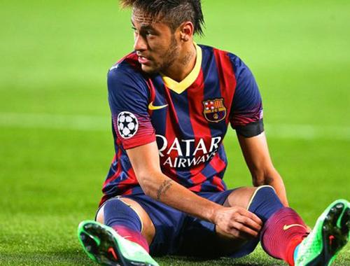 Neymar é recebido com gritos racistas após derrota do Barça