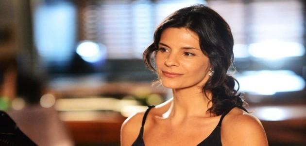 Aos 48, Helena Ranaldi diz que nunca fez plástica: ‘Menos é mais’