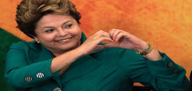 Dilma Rousseff aposta que brasileiro vai reunir a família, comprar "cervejinha" e torcer pela seleção