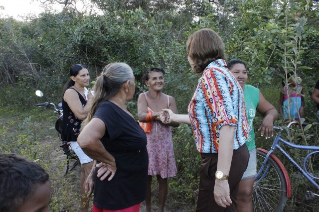 Prefeita Dra. Salete Rêgo visita agricultores na localidade caraíbas - Imagem 18