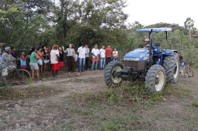 Prefeita Dra. Salete Rêgo visita agricultores na localidade caraíbas - Imagem 5