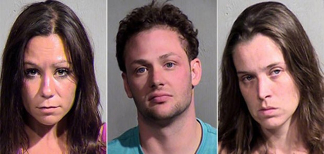 Trio é preso por fazer ménage em banheira de condomínio nos EUA