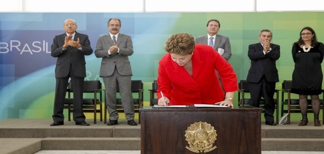 Dilma sanciona lei que cria regras de convênios públicos com ONGs