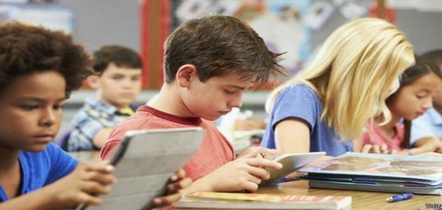 Uso exagerado de tablets e celulares pode deixar crianças insensíveis