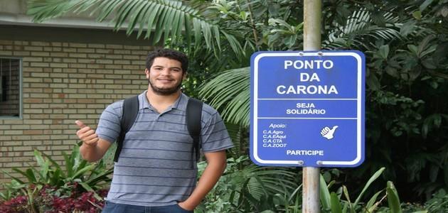 Motorista que oferece carona poderá ser punido em todo país, revela proposta