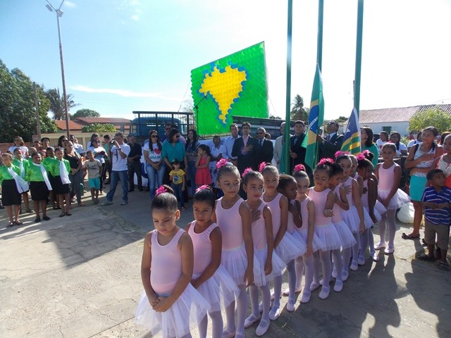 Prefeitura realiza tradicional desfile cívico em homenagem a Independência do Brasil - Imagem 1