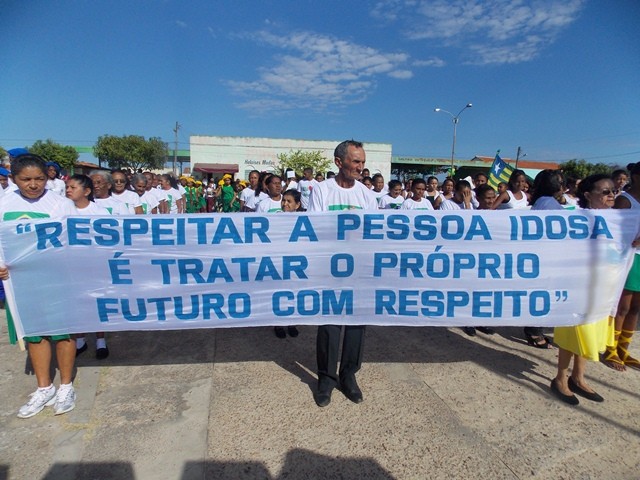 Prefeitura realiza tradicional desfile cívico em homenagem a Independência do Brasil - Imagem 7