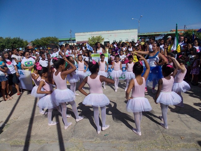 Prefeitura realiza tradicional desfile cívico em homenagem a Independência do Brasil - Imagem 35