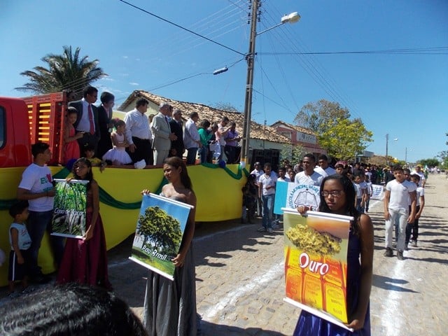 Prefeitura realiza tradicional desfile cívico em homenagem a Independência do Brasil - Imagem 56