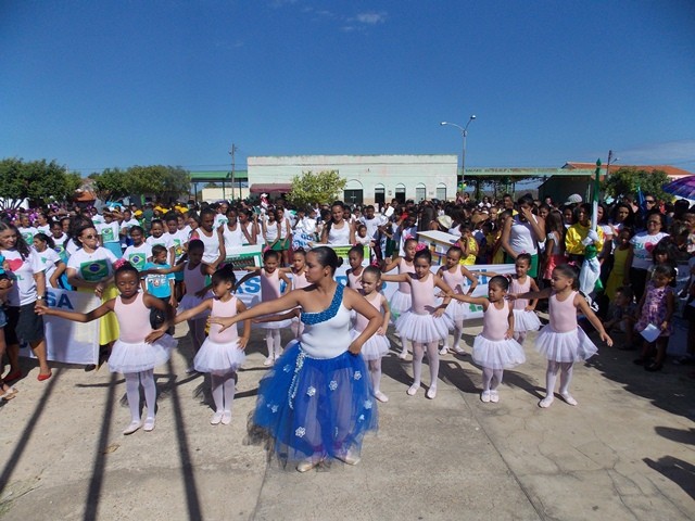 Prefeitura realiza tradicional desfile cívico em homenagem a Independência do Brasil - Imagem 34