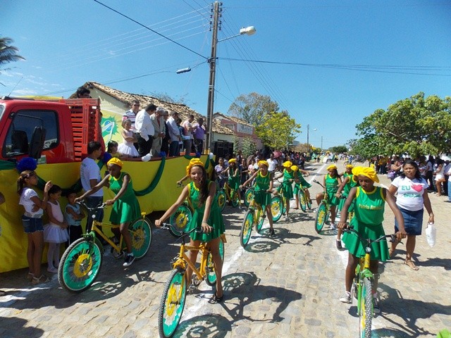 Prefeitura realiza tradicional desfile cívico em homenagem a Independência do Brasil - Imagem 59