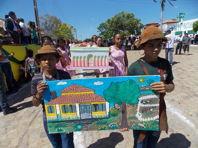 Prefeitura realiza tradicional desfile cívico em homenagem a Independência do Brasil - Imagem 106