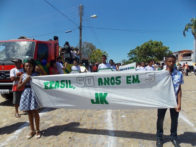 Prefeitura realiza tradicional desfile cívico em homenagem a Independência do Brasil - Imagem 98