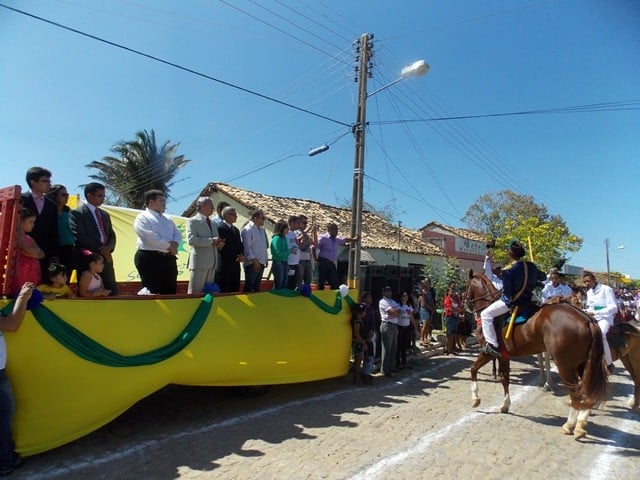 Prefeitura realiza tradicional desfile cívico em homenagem a Independência do Brasil - Imagem 71