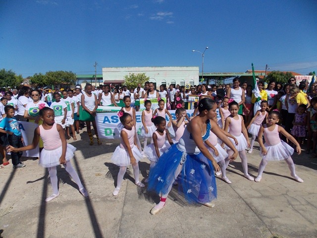 Prefeitura realiza tradicional desfile cívico em homenagem a Independência do Brasil - Imagem 25