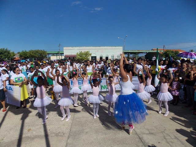 Prefeitura realiza tradicional desfile cívico em homenagem a Independência do Brasil - Imagem 32