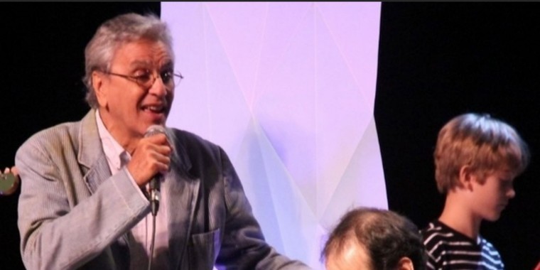 Grammy Latino indica Caetano Veloso a música do ano e Anitta a canção brasileira