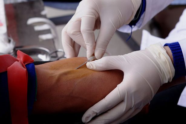 Aplicativo criado por estudantes conecta quem precisa de sangue com pessoas dispostas a doar