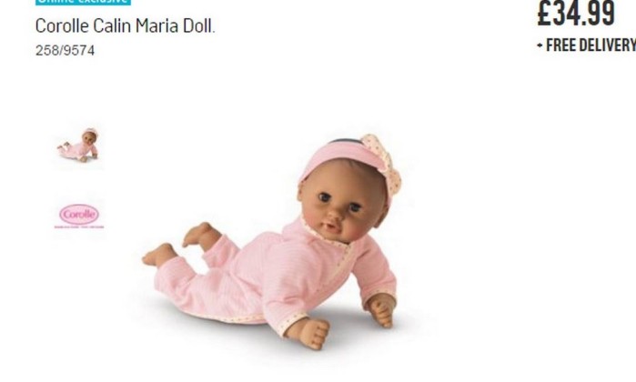 Loja é acusada de racismo por vender boneca branca mais cara do que a negra