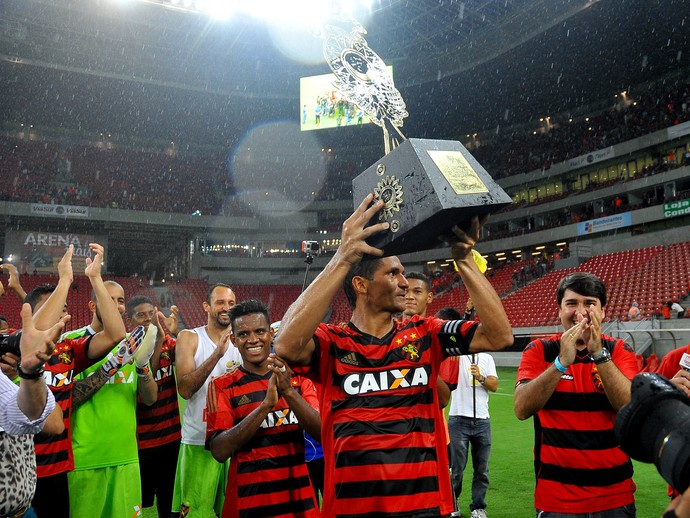 Em noite de festa, Sport vence por 2 a 1 o Nacional-URU em jogo transmitido pela Rede MN