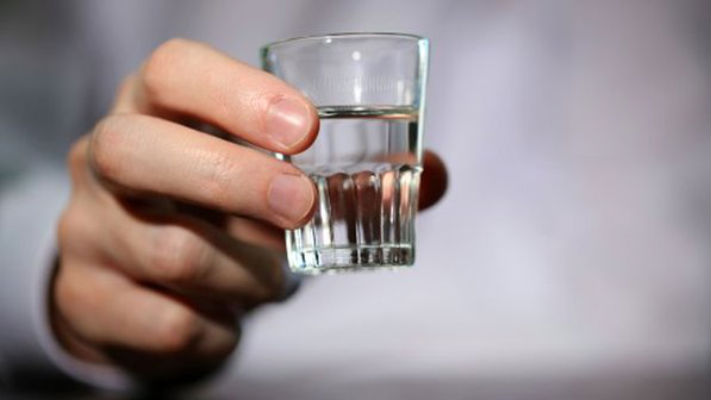 Excesso de álcool na meia-idade aumenta risco de derrame, aponta estudo