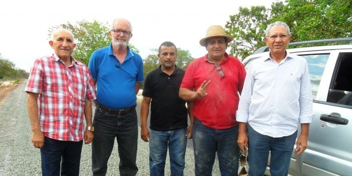 Boa Hora: Prefeito Zé Resende retoma obras e recebe visita do Diretor do DER-PI