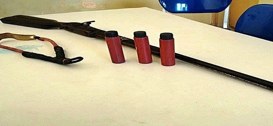 Adolescentes são apreendidos em Parnaíba com espingarda municiada