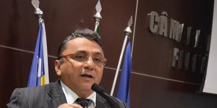 Vereador aponta relatório com postos de combustíveis irregulares
