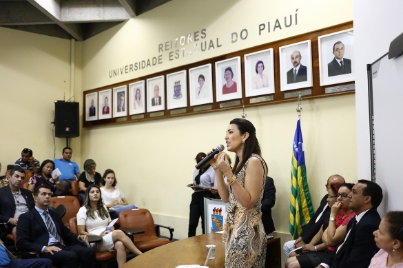 Margarete Coelho, Rejane Dias, Regina Sousa e personalidades homenageadas na Universidade Estadual do Piauí (Crédito: Divulgação Portal do Governo )