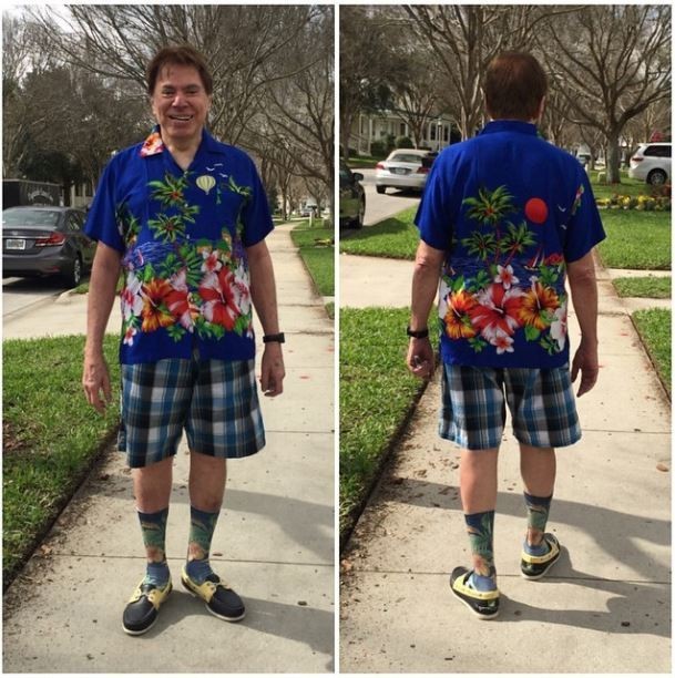 O apresentador em um look despojado durante férias em Miami (Crédito: Reprodução)